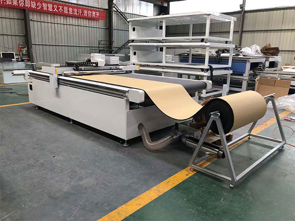 CNC Oscillating cutting machine